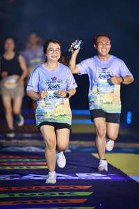 BIB: 
                            <button type="button" onclick="openModal(25218617)" class="btn btn-primary btn-sm float-right btn-popup" data-toggle="modal" data-target=".modal-high-quality">
                        <i class="fas fa-shopping-cart"></i> Add to Cart
                    </button>
                                            <button type="button" onclick="isThisMe(25218617, true)" class="btn btn-success btn-sm float-right btn-popup btn-isme hidden" data-toggle="tooltip" data-placement="bottom" title="นี่คือรูปของคุณใช่ไหม คลิกที่นี่เพื่อเอาเข้าอัลบั้ม">
                        <i class="fas fa-plus"></i> Add to album
                    </button>
                    <button type="button" onclick="isThisMe(25218617, false)" class="btn btn-warning btn-sm float-right btn-popup btn-isnotme hidden">
                        <i class="fas fa-ban"></i> Remove from album
                    </button>